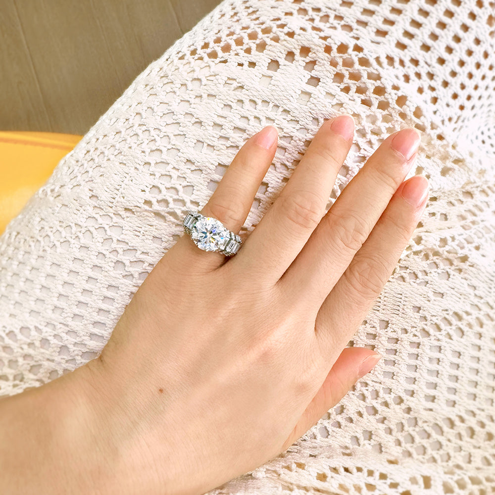 Yumato luxurious 5ct Moissanite square diamond ring R4325