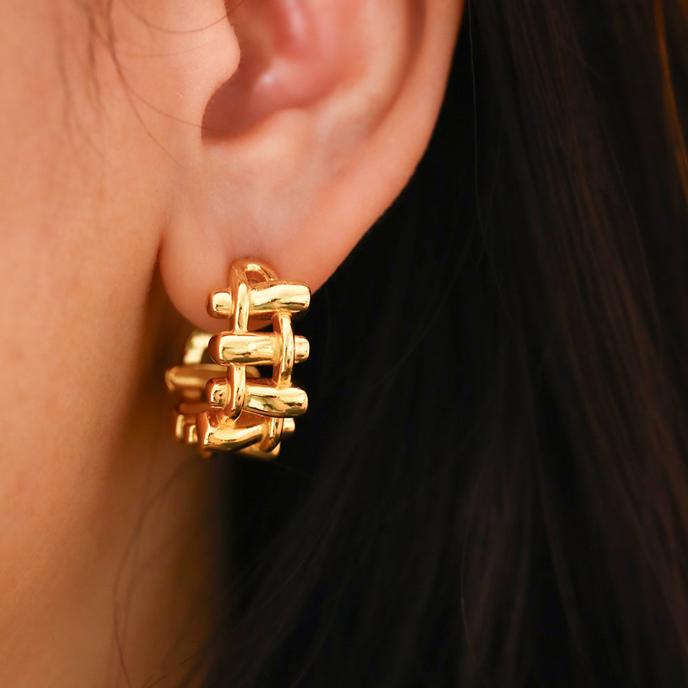 Yumato Fashion Jewelry Gold color Earrings in 925 Sterling Silver Special design Matching accessories Suitable for all occasions E-762