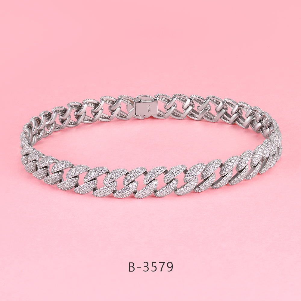 S925 sterling silver Cuban bracelet showcases a trendy hip-hop style.