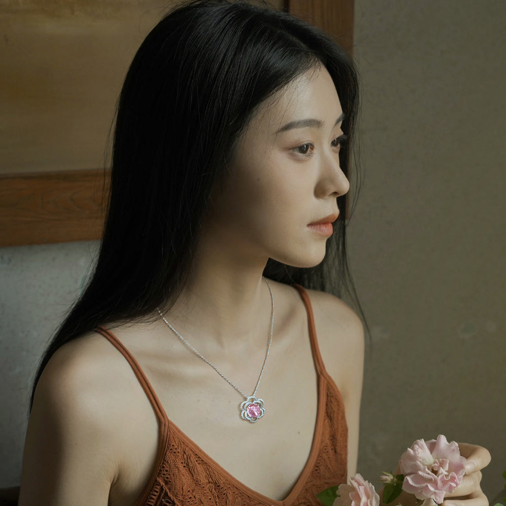 Yumato Luxurious Moissanite and natural hibiscus flower-shaped stud ring necklace set