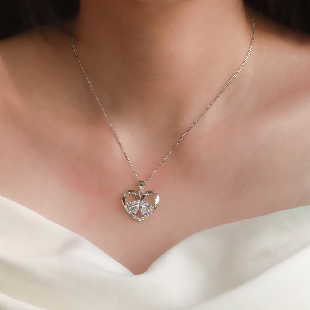 Yumato S925 Sterling silver heart-shaped pendant engraved name Birthstone, Moissanite custom gift jewelry gift for moms and friends 1345