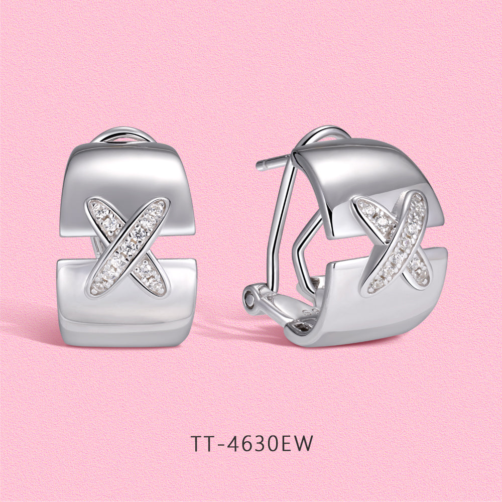 Yumato Exquisite cross-cut full diamond S925 sterling silver wide plate smooth ear studs E4630