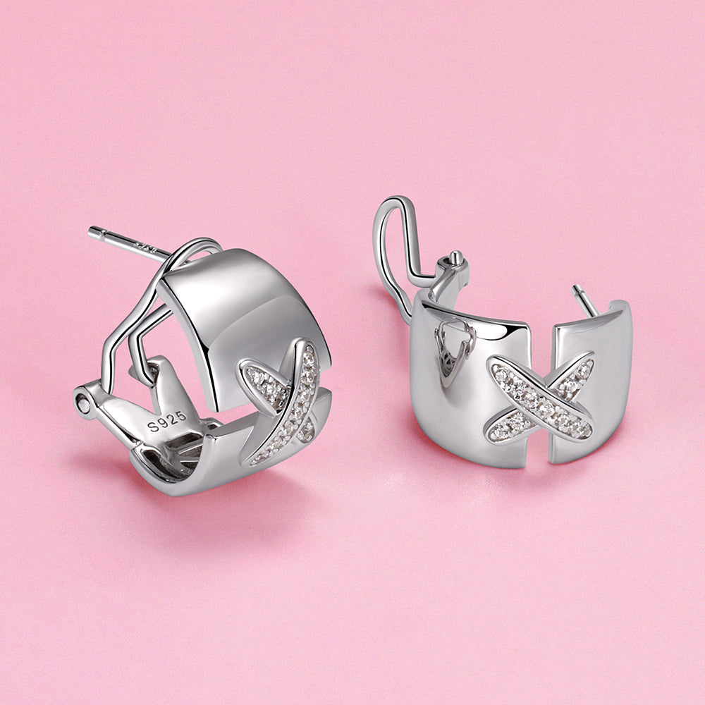 Yumato Exquisite cross-cut full diamond S925 sterling silver wide plate smooth ear studs E4630