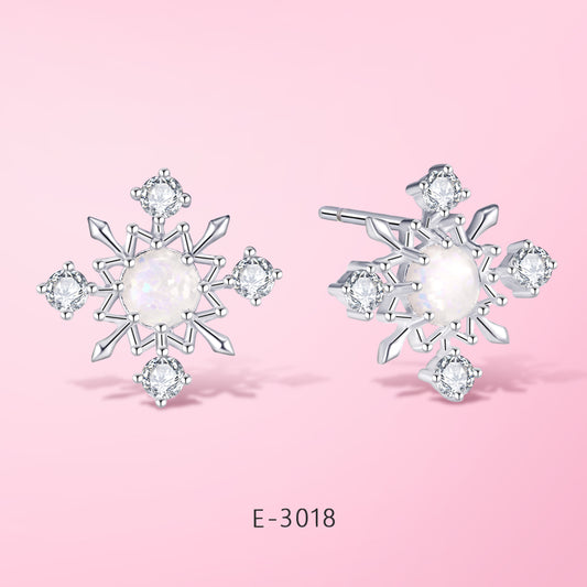 Yumato Artificial Zircon Snowflake shape design Fashion Earrings in 925 Sterling Silver suitable for every occasion as Gift for girls friends female E-3018