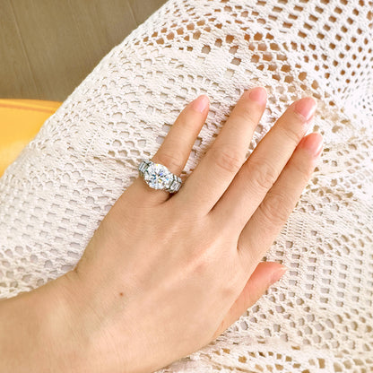 Yumato luxurious 5ct Moissanite square diamond ring R4325