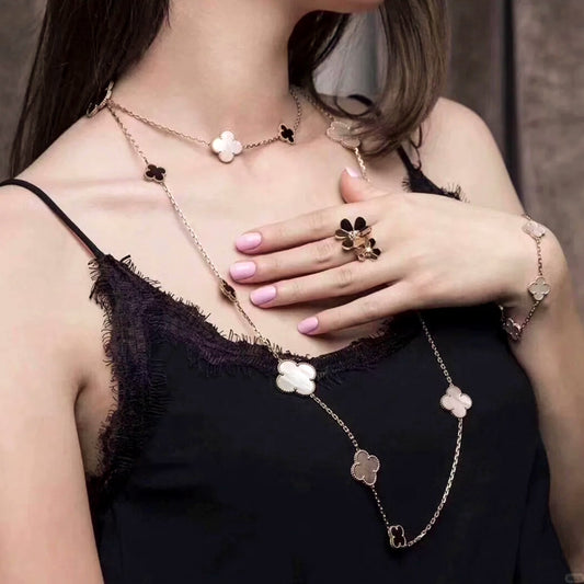 Yumato S925 sterling silver white shell Onyx 16 flowers lucky necklace