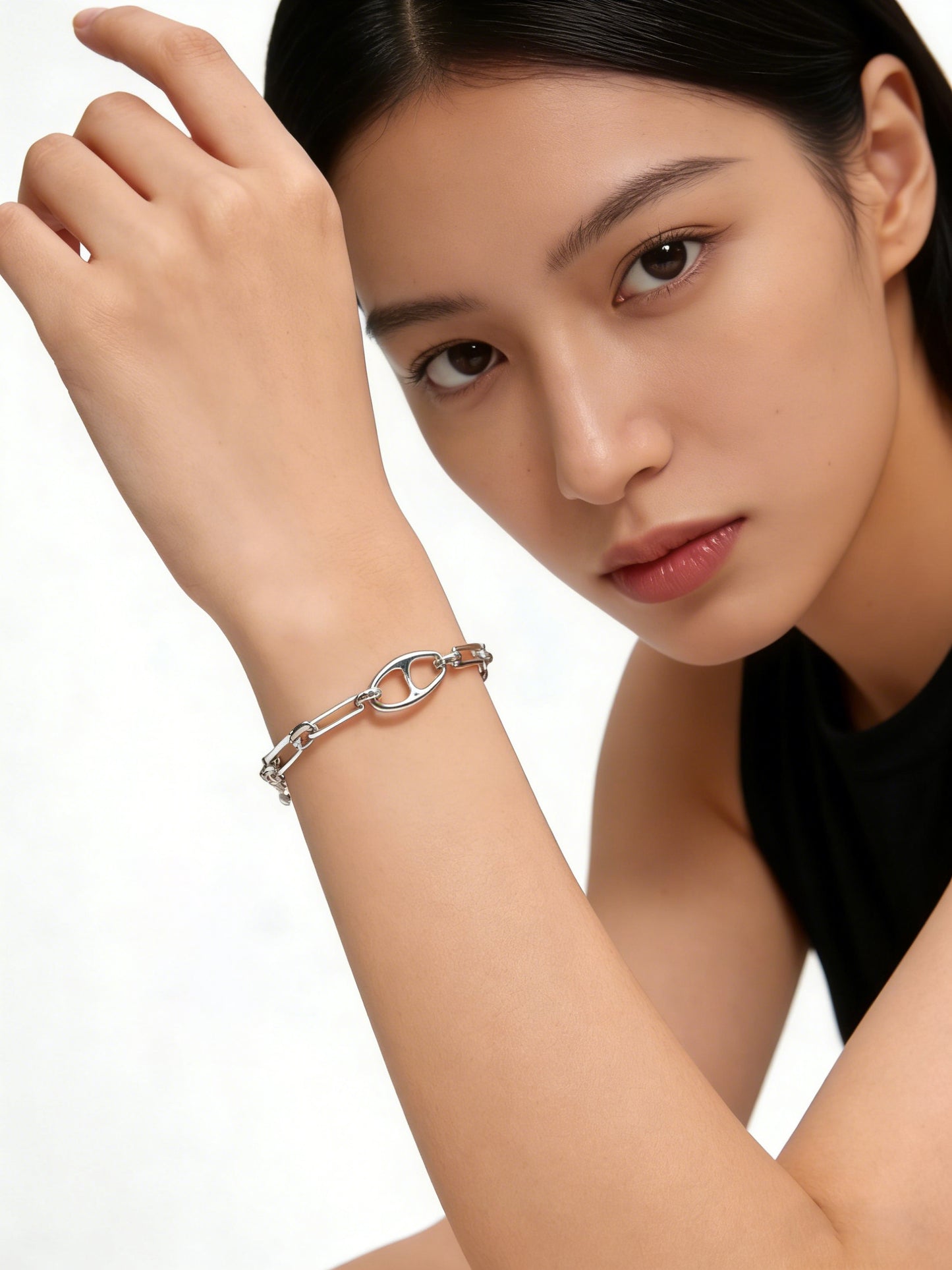 yumto Geometric Horse Nose S925 Sterling Silver Bracelet, Personalized and Fashionable